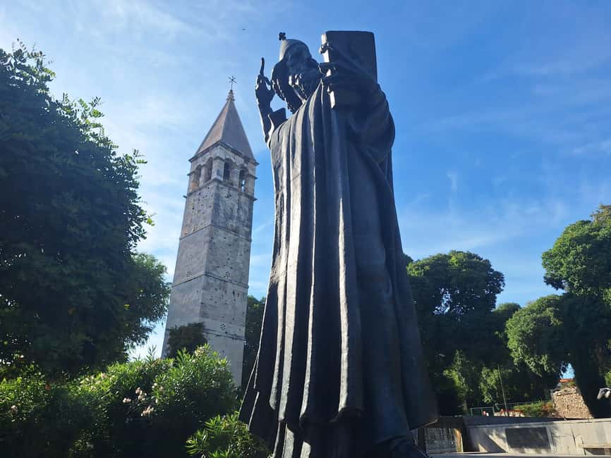 Split: History Walking Tour of the Old Town - The Vestibule and the old palace’s human mousetrap