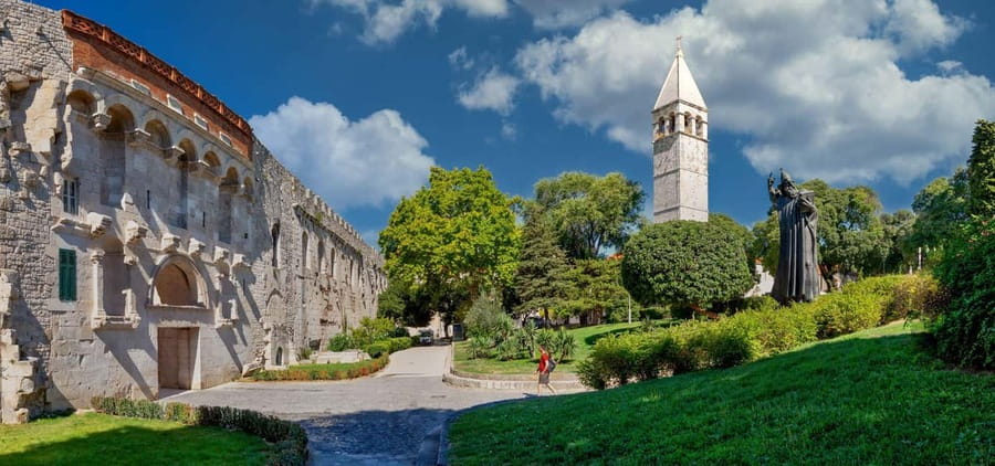 Split: Jewish Heritage & Diocletian's Palace Walking Tour - The Jewish cemetery and the city synagogue