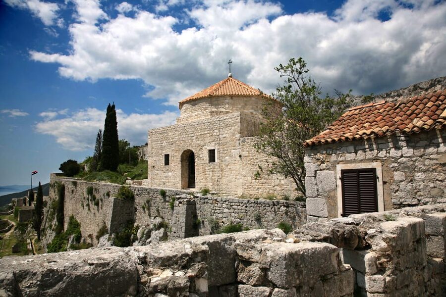 Split: Klis Fortress GOT and Olive Museum Entry Tickets - Tasting, shopping, and the optional meal