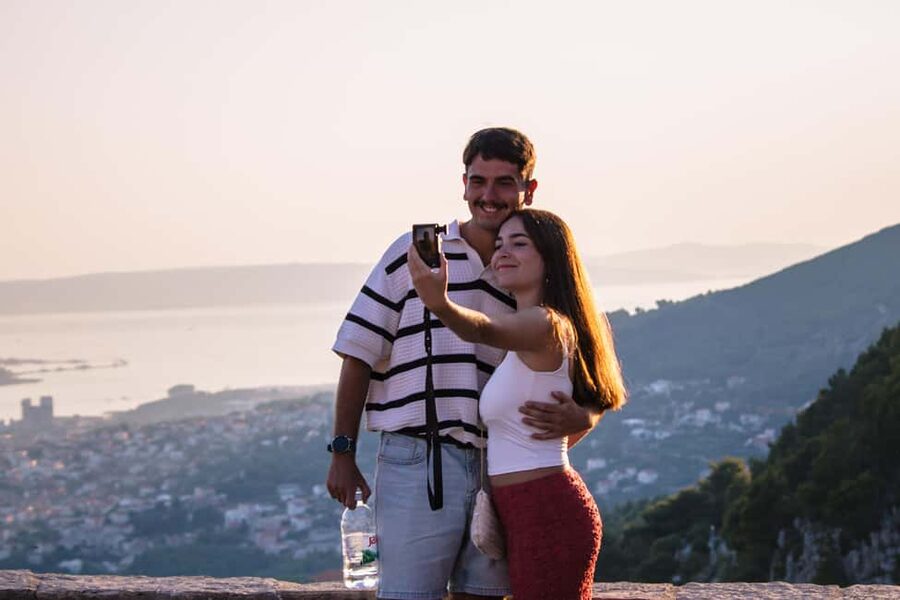 Split: Klis Sunset Sightseeing Bus Tour - Meeting the Open-Top Red Bus in Split