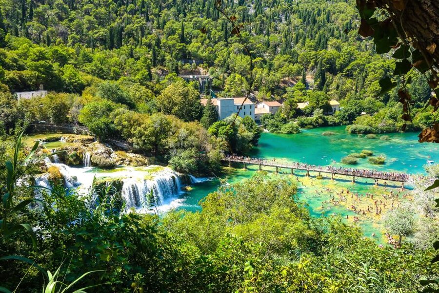 Split: Krka National Park Full-Day Tour with Wine Tasting - Wine and Local Food in Plastovo