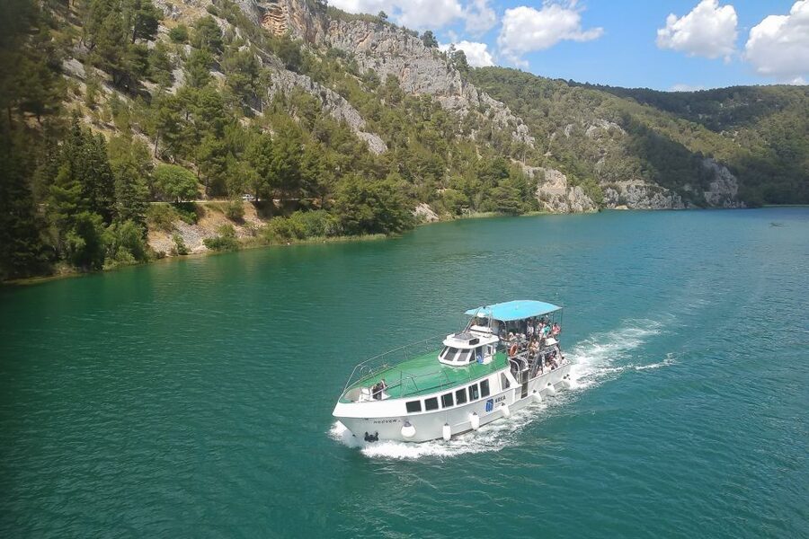 Split: Krka National Park Full-Day Tour with Wine Tasting - Walking the Skradinski Buk Waterfall Path