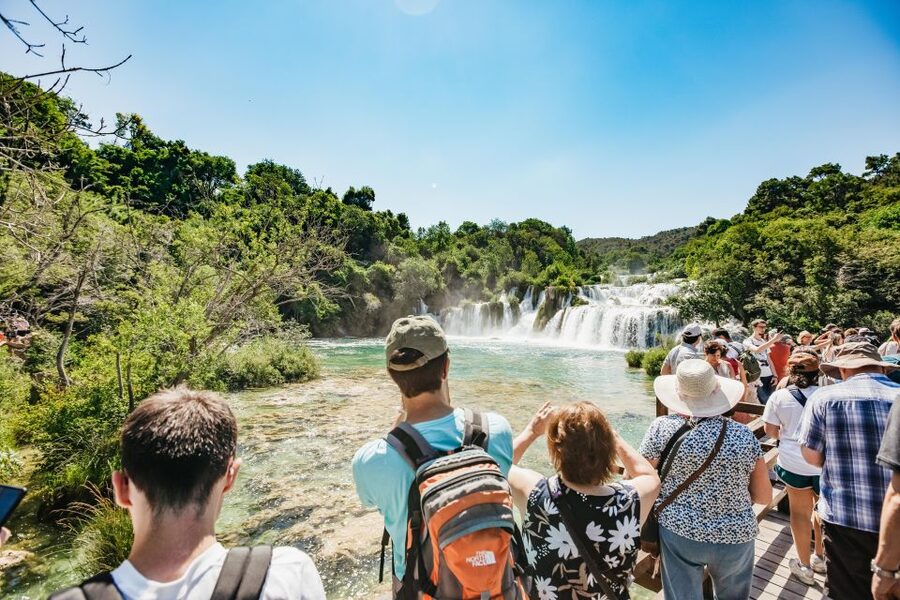 Split: Krka Waterfalls Trip with Boat Cruise and Swimming - Guides, timing, and the human side of the day