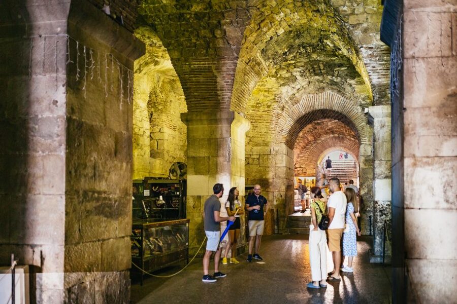 Split: Old Town and Diocletian Palace Walking Tour - How the guides shape the experience