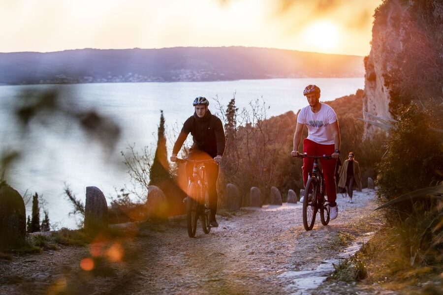 Split: Old Town Guided Bike Tour with Poljud Stadium - Finishing with Croatian craft beer
