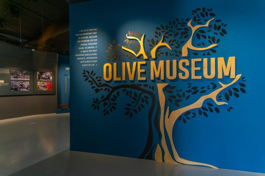 Split: Olive museum Klis with Olive Oil Tasting - Time for lunch and a second look
