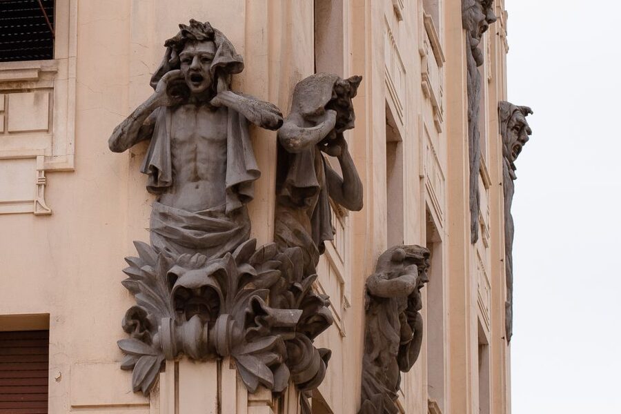 Split: Palace & Old Town Private Walking Tour-Entrance incl. - Pjaca, Fruit Square, and Venetian Split