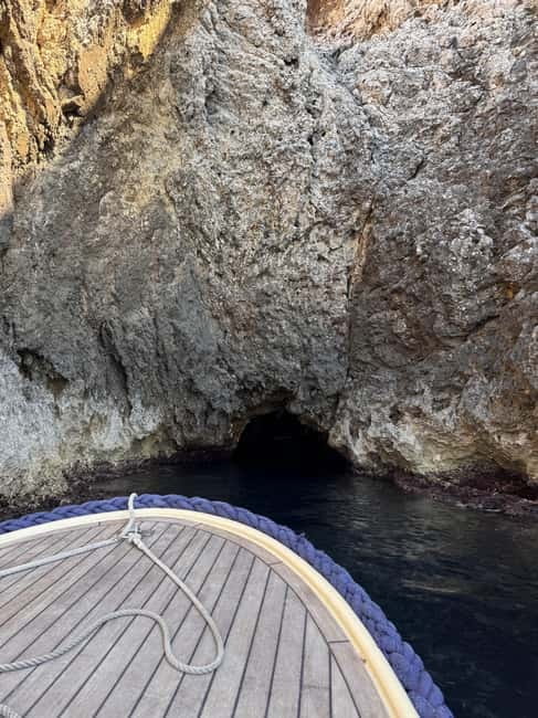 Split/Podstrana: Blue Cave, Hvar & 6 Islands Speedboat Trip - Military bunkers and limestone caves
