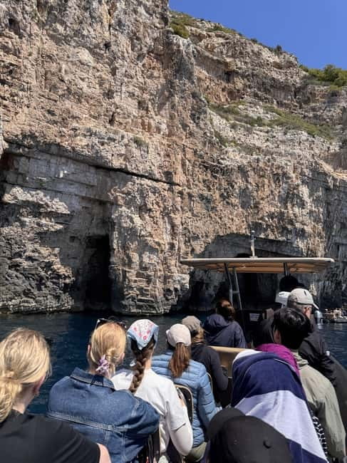 Split/Podstrana: Blue Cave, Hvar & 6 Islands Speedboat Trip - Stiniva Cove, the first swim