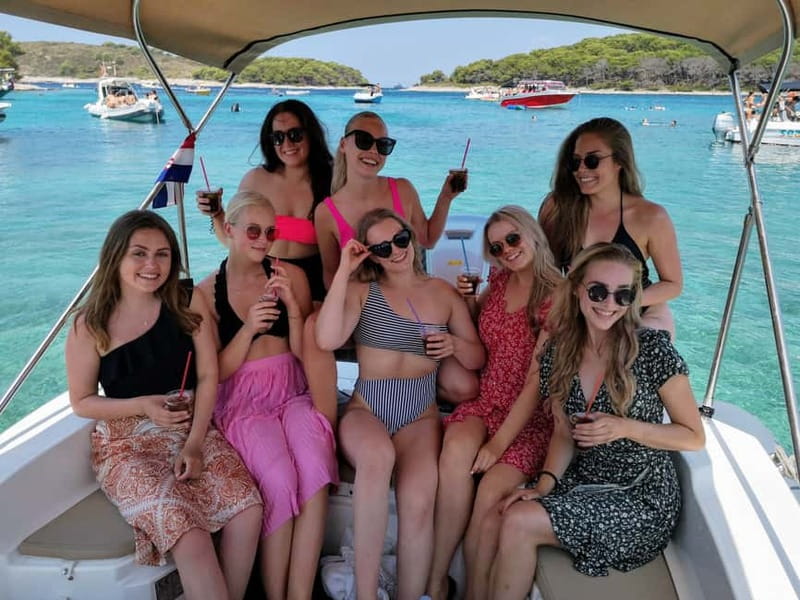 Split: Private Blue Lagoon 3 islands with speed boat - Šolta and the Kontesa shipwreck
