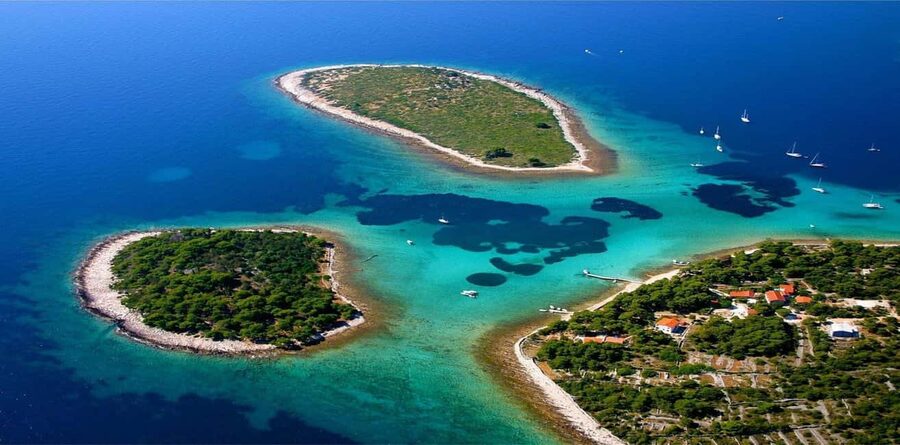 Split: Private Blue Lagoon 3 islands with speed boat - Is $647 good value for your group?