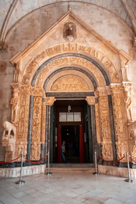 Split: Private tour to Salona, Vitturi castle and Trogir - What makes Mario a strong guide