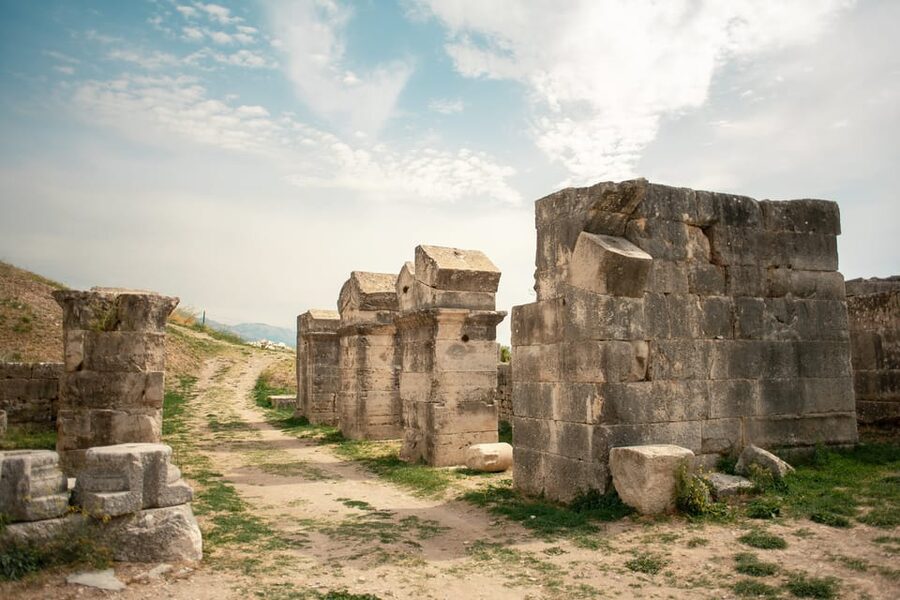 Split: Private tour to Salona, Vitturi castle and Trogir - Who should book this private history tour?
