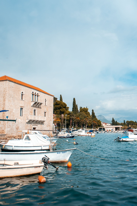 Split: Private tour to Salona, Vitturi castle and Trogir - Walking through Roman Salona