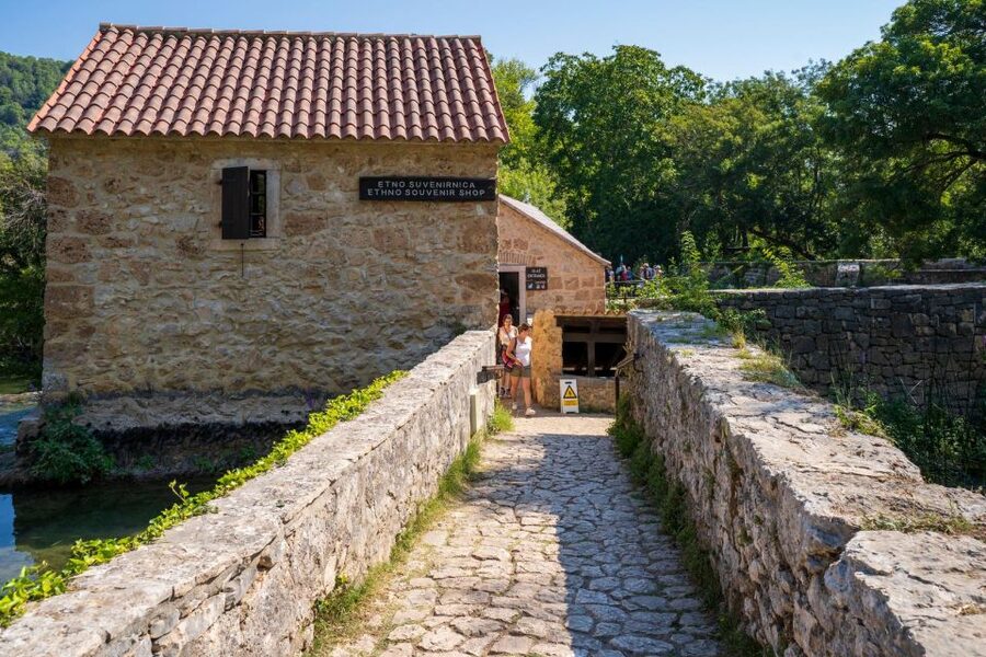 Split: Private Transfer to Krka with Driver & Optional Guide - How the six-hour schedule feels
