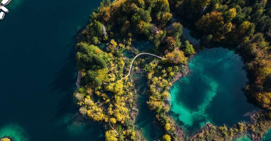 Split: Self-Guided Plitvice Lakes Day Tour with Boat Ride - The 3.5-hour bus ride through Croatia