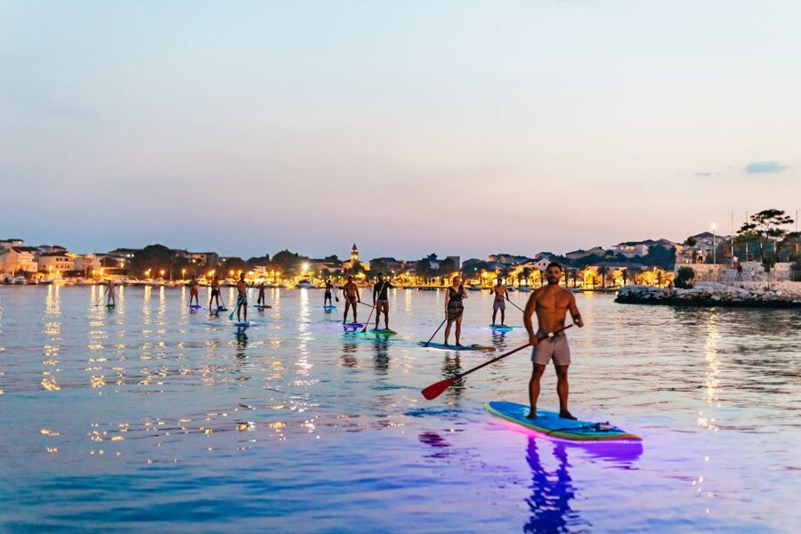 Split: Stand Up Paddleboard Night Glow Tour - Guides, group size, and the feeling of safety