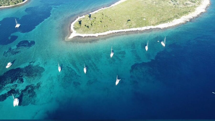 Split: Sunset Boat Party with Live DJs and Blue Lagoon Swim - Who should book this experience