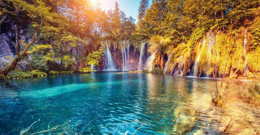 Split: Transfer to Zagreb with Plitvice Lakes Entry Tickets - Four and a half hours on foot