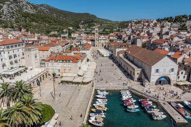Split/Trogir: Blue Cave, Vis and Hvar Small Group Tour - Stiniva Cove: the famous beach from the water
