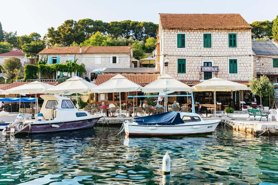 Split/Trogir: Blue lagoon and 3 islands speedboat tour - A fast taste of the Dalmatian coast