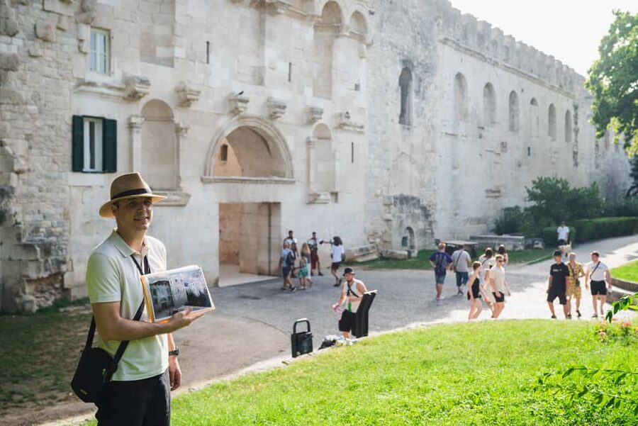 Split: Walking tour of Split with a 'Magister' of History - Key points at a glance