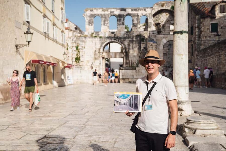 Split: Walking tour of Split with a 'Magister' of History - Meeting at the Riva and Bronze Gate