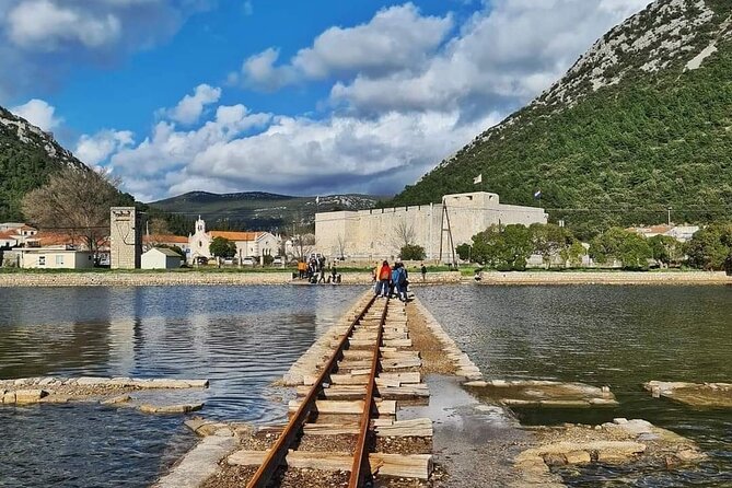 Ston Tour: City Walls, Saltworks, Wine & Adriatic Seafood - Seeing salt made the old way