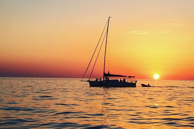 Sunset Sailing Tour on the Pakleni Islands - Why the Pakleni Islands work so well at sunset
