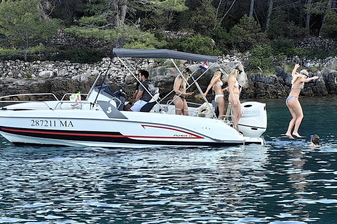 Sunset Speedboat Tour in Makarska with swim stop on island Brač - What the $46.99 price really covers