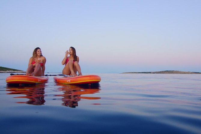 SUNSET WINE TOUR by KAYAK or SUP - Starting at AC Stupice in Premantura