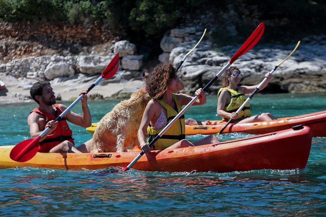 Supetar-Postira kayaking - A protected bay and the story of Splitska