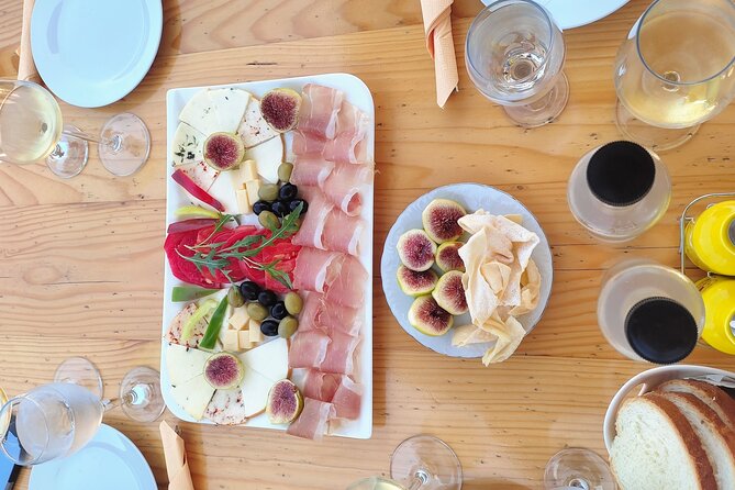 Taste of Korcula Tour | Korcula Wine & Food Tasting - Honey and island gin in Korcula Town