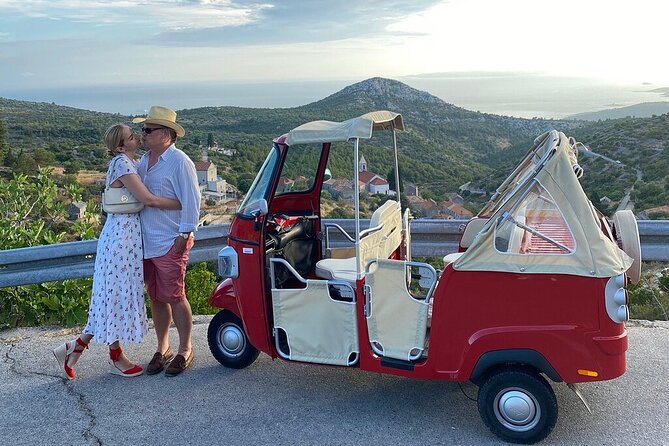 Tuk Tuk Sightseeing Tour of Hvar - Fortica Fortress and the first wide view