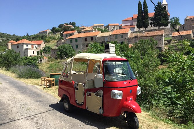Tuk Tuk Sightseeing Tour of Hvar - Velo Grablje, Hvar’s lavender village