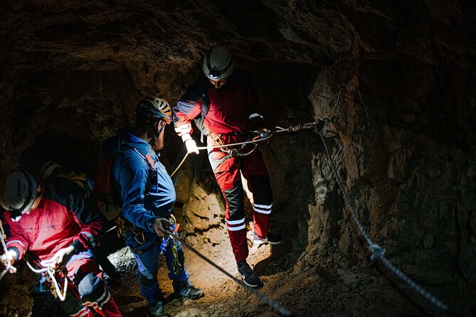 TUNNEL ABSEILING PLUS tour the underground - Entering San Giovanni fortress