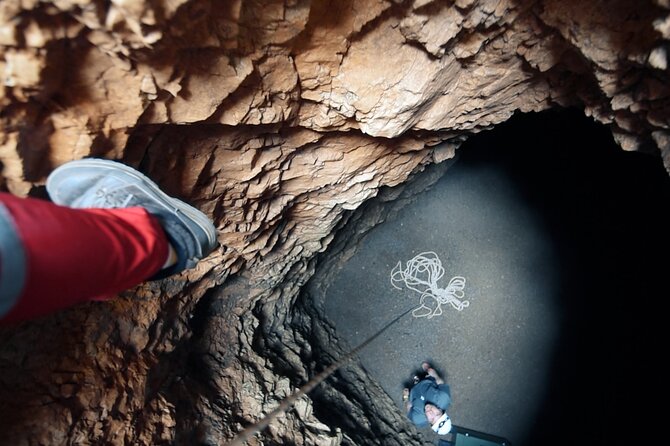 TUNNEL ABSEILING PLUS tour the underground - The pitch-dark challenge