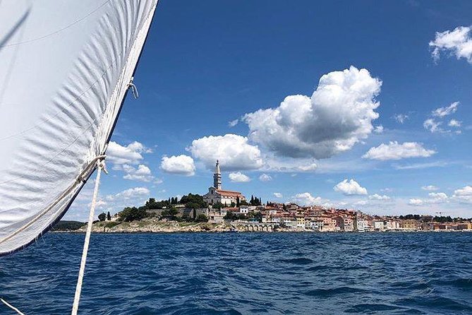 Unique Sailing Experience - Choosing between sailing, swimming, and stillness