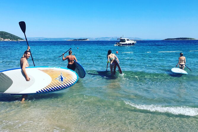 Vis sandy beach Stand Up Paddle Tour - Starting from calm Milna Bay
