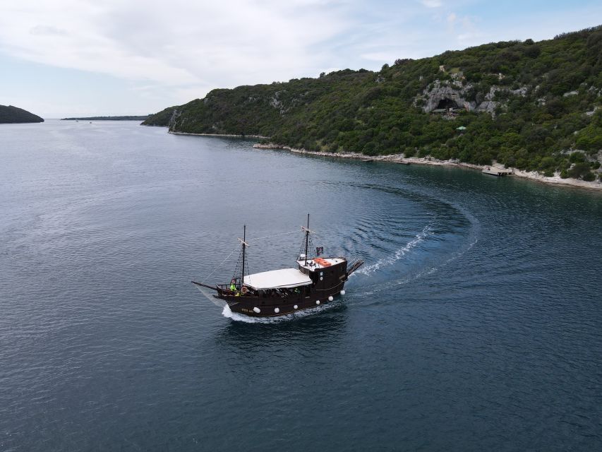 Vrsar: Lim Fjord Boat Tour with Swimming near Pirate's Cave - Key points to know before you book