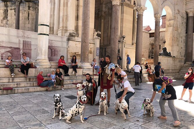 Walking Tour of Split and Diocletian's Palace - The Vestibule and the sound of Dalmatian singing