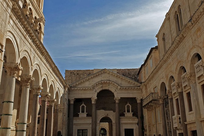 Walking Tour of Split with a 'Magister' of History - Grgur Ninski and the meaning of Croatian language