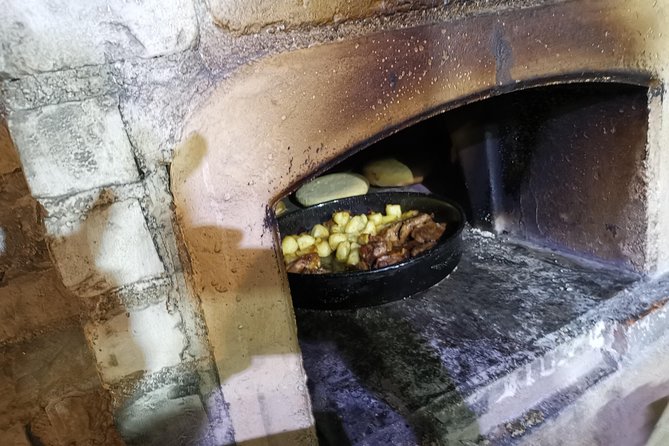 Wine, food and olive oil by PhD student - How the timing works for your day
