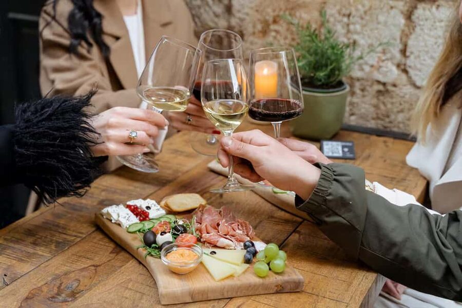 Wine Quest - A Journey Through Dubrovnik's Vinous Heritage - Local snacks make the tasting more useful