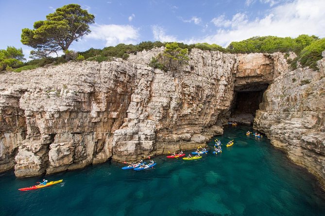 X-Adventure Sea Kayaking Half Day Tour in Dubrovnik - Meeting at Ul. od Tabakarije 1