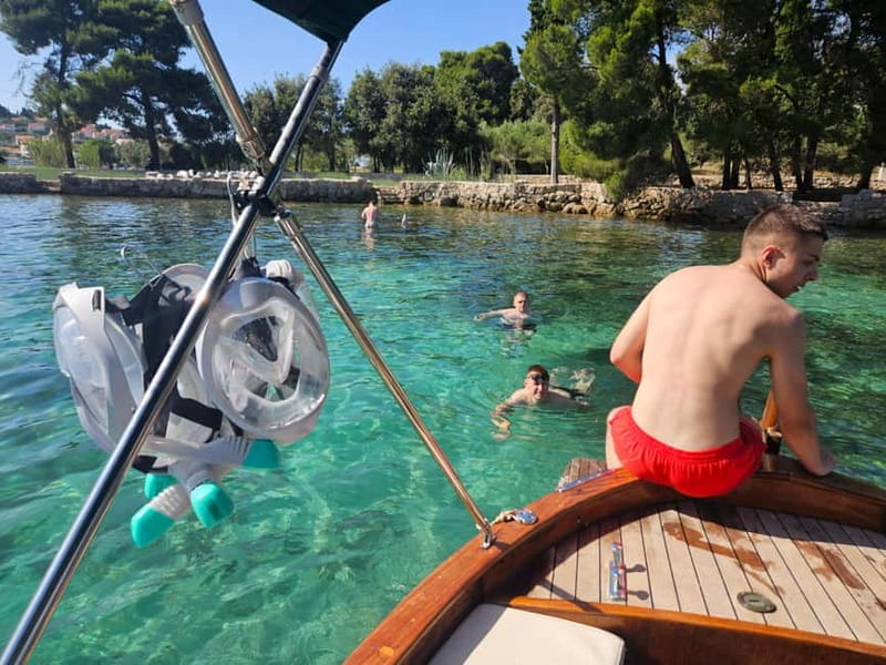 Zadar: 3 Islands Snorkeling Cruise with Prosecco - The secret stop is built for swimming and views