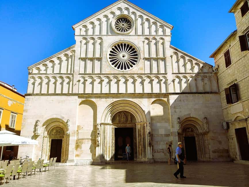 Zadar City Tour 120min Walk - Sea Gate, Narodni trg, and St. Simon