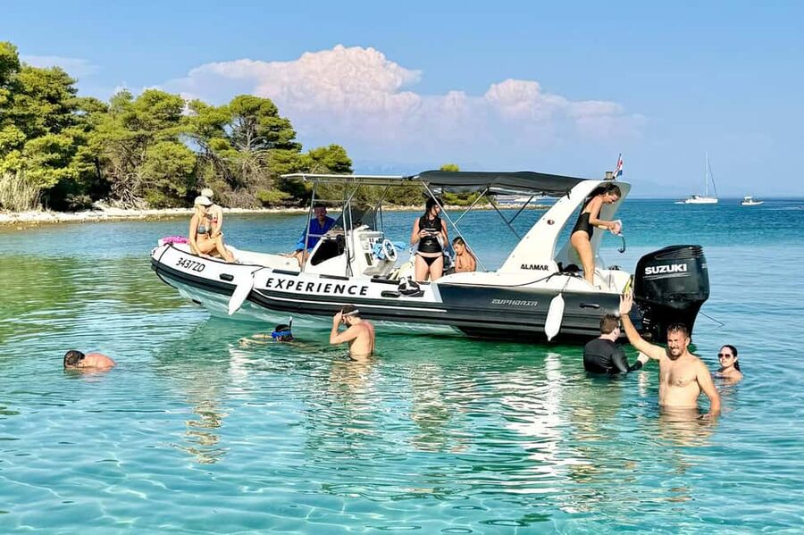 Zadar: Dugi Otok Island Discovery Day Trip with Snorkeling - Božava and the Cold War tunnels