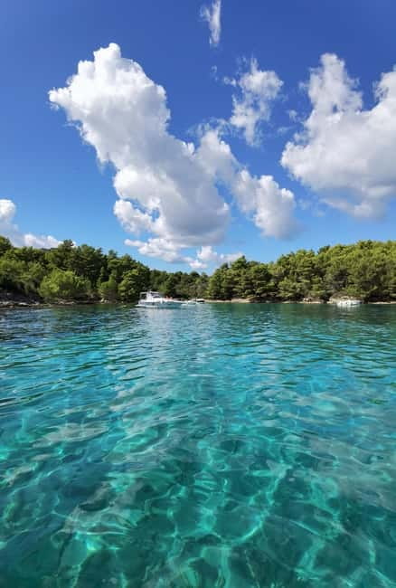 Zadar: Half-day trip wooden boat with drinks - ALL INCLUSIVE - Ošljak: a quiet first taste of island life