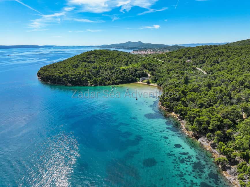 Zadar: Island Hopping Speedboat Adventure with Aperol Spritz - Stop two: an island village and time to wander